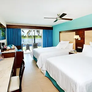 Отель Premium Level At Barcelo Palace, Баваро